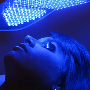 treat acne scars using blue light therapy